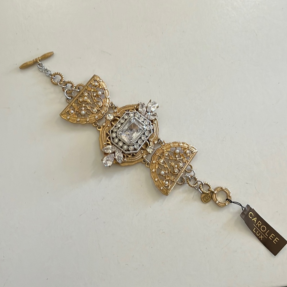 Carolee Lux bracelet nwt